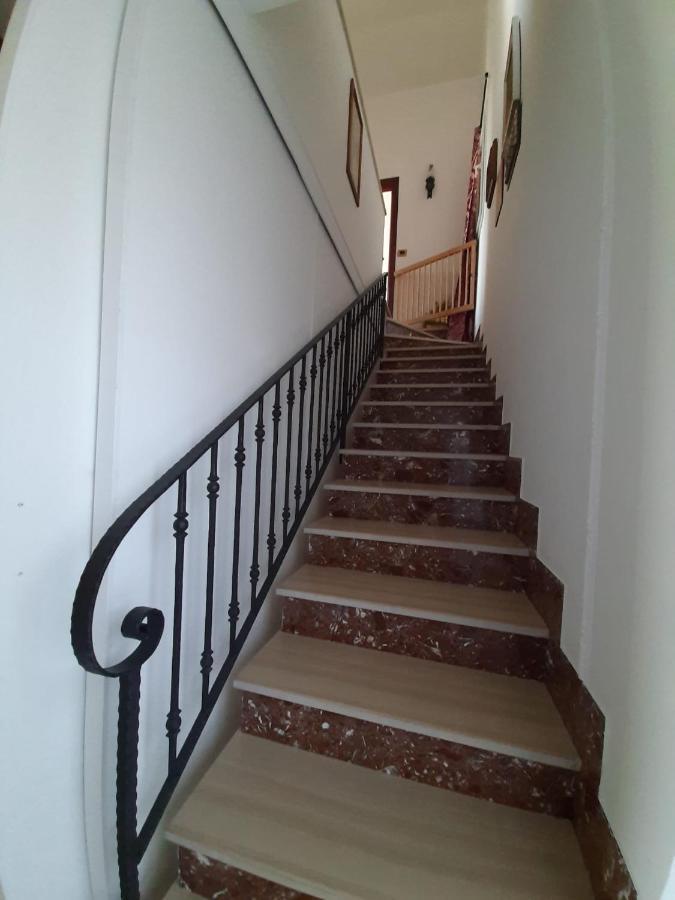 Villa Emily ลิกาตา ภายนอก รูปภาพ