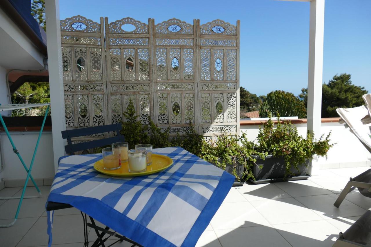 Villa Emily ลิกาตา ภายนอก รูปภาพ