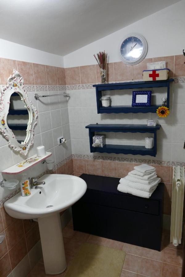 Villa Emily ลิกาตา ภายนอก รูปภาพ